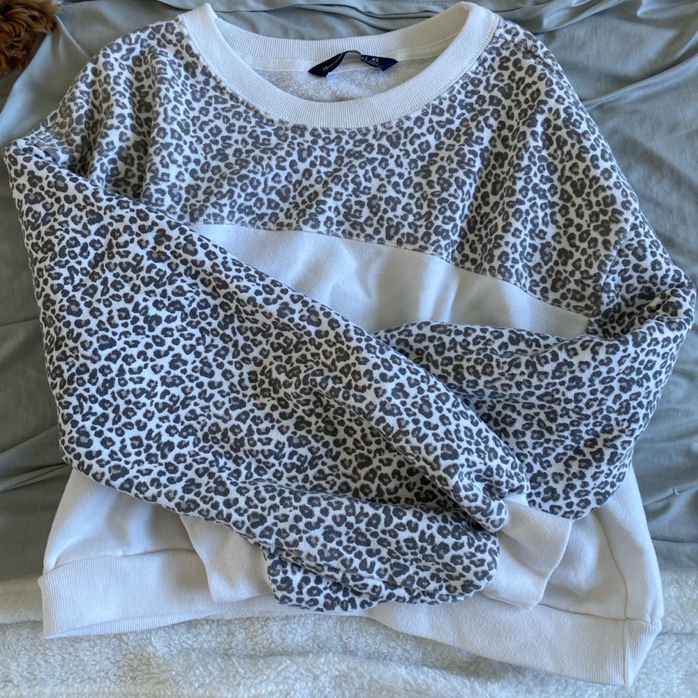 Abercrombie & Fitch Leopard Print Sweater - Gray and White